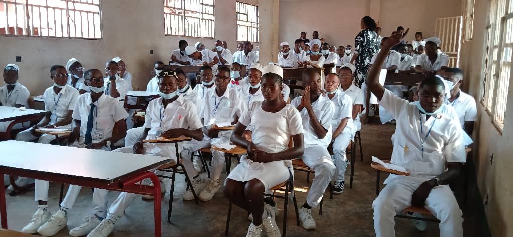 Ausbildung Krankenpflege 2025-07-07 um 10.53.17 Schueler der Krankenpflegeschule